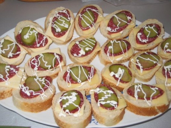 Homemade sandwiches or how to impress guests at a party