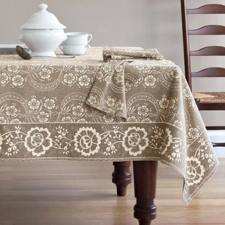floral-tablecloth