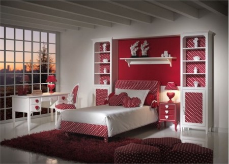 heart-themed-kids-room-red-polka-dot-design